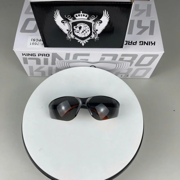 Kính bảo hộ dành cho thợ hàn tại TP.HCM